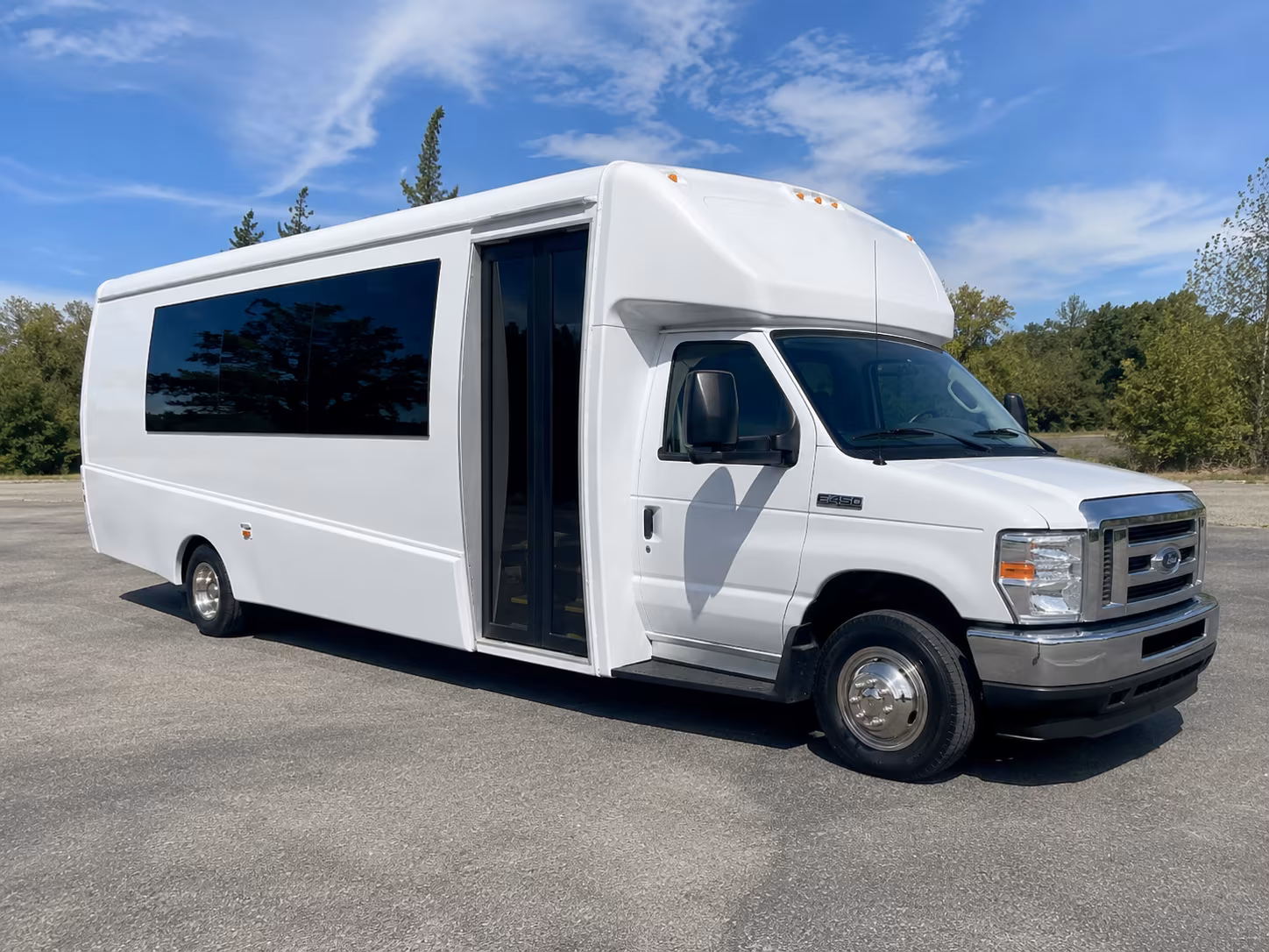 Los Angeles Birthday, Sweet 16, & Quinceañera Party Bus Rentals