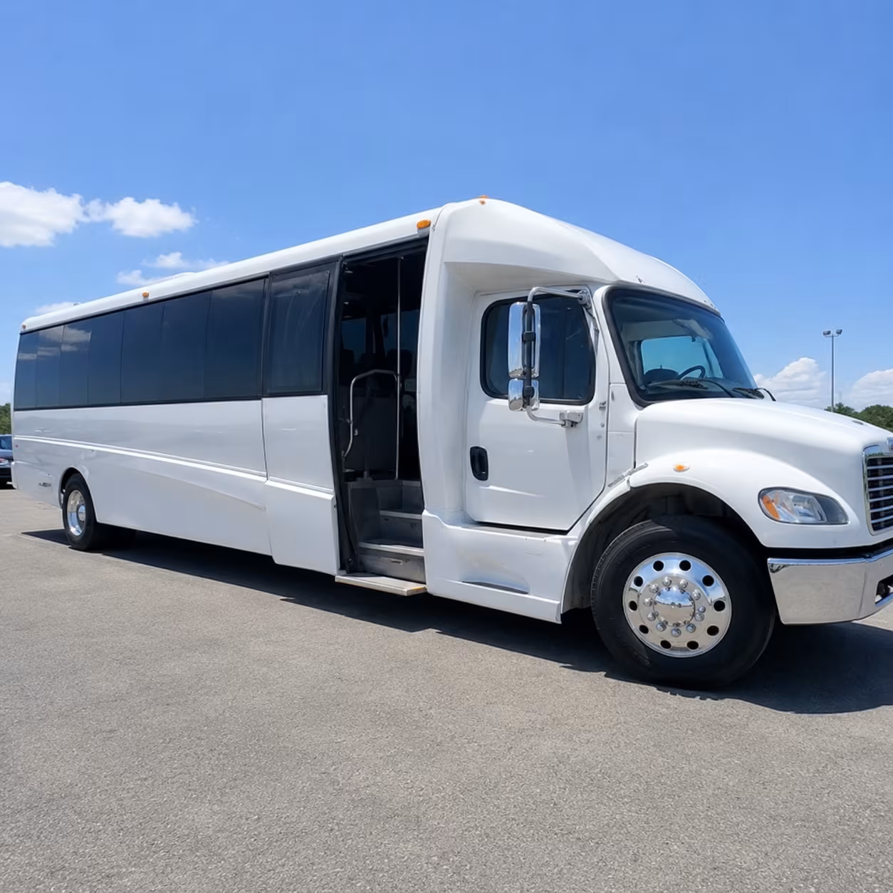 Oxnard Airport Shuttle & Transportation party bus exterior