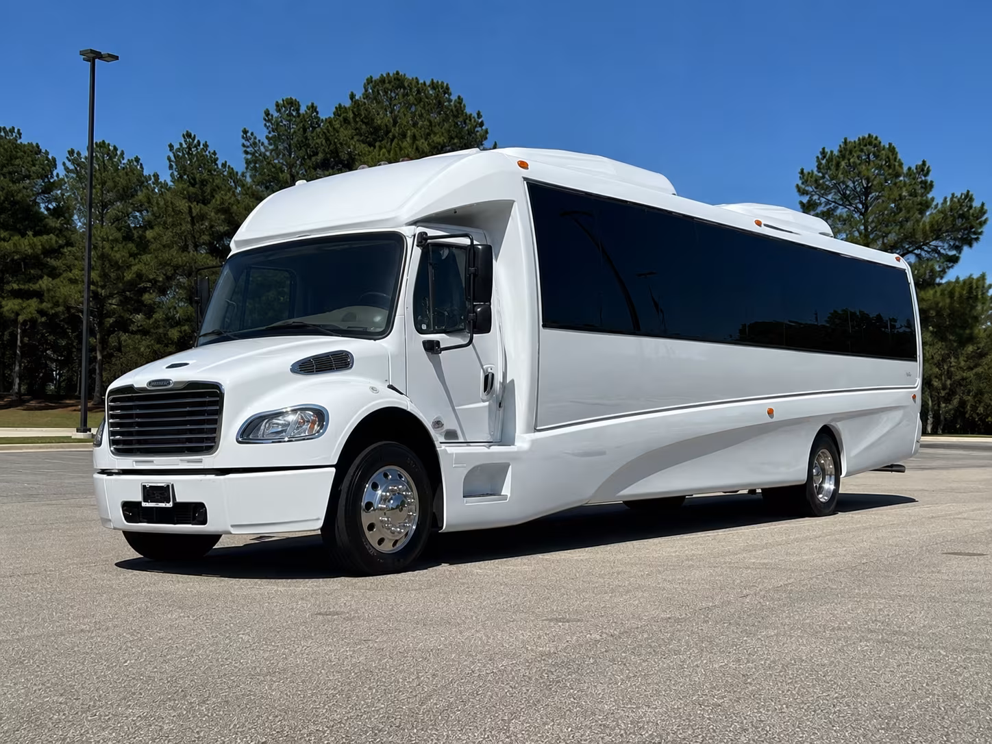 Oxnard Birthday, Sweet 16, & Quinceañera Transportation party bus exterior
