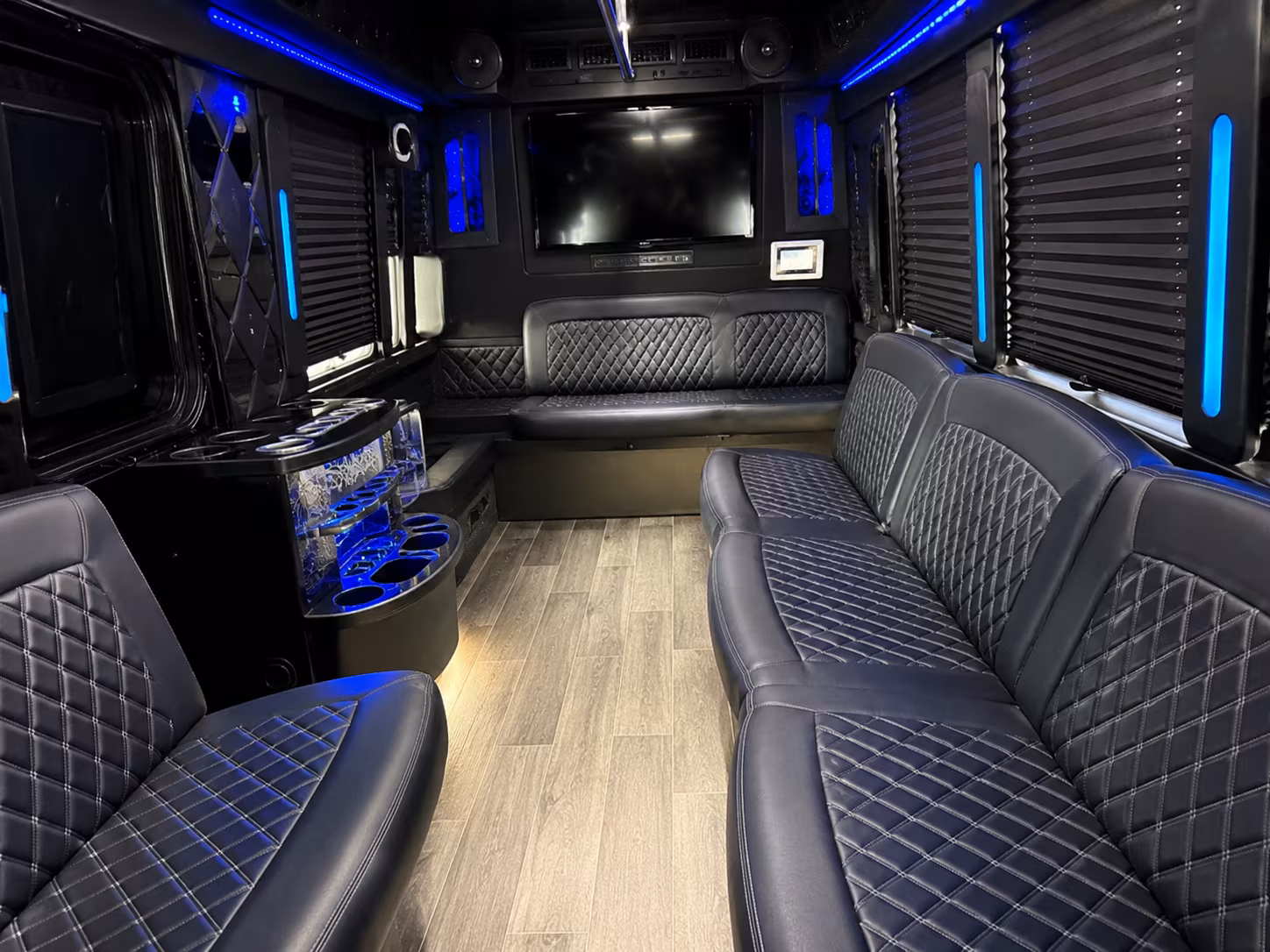 Oxnard Winery Tour & Pub Crawl Transportation group transportation